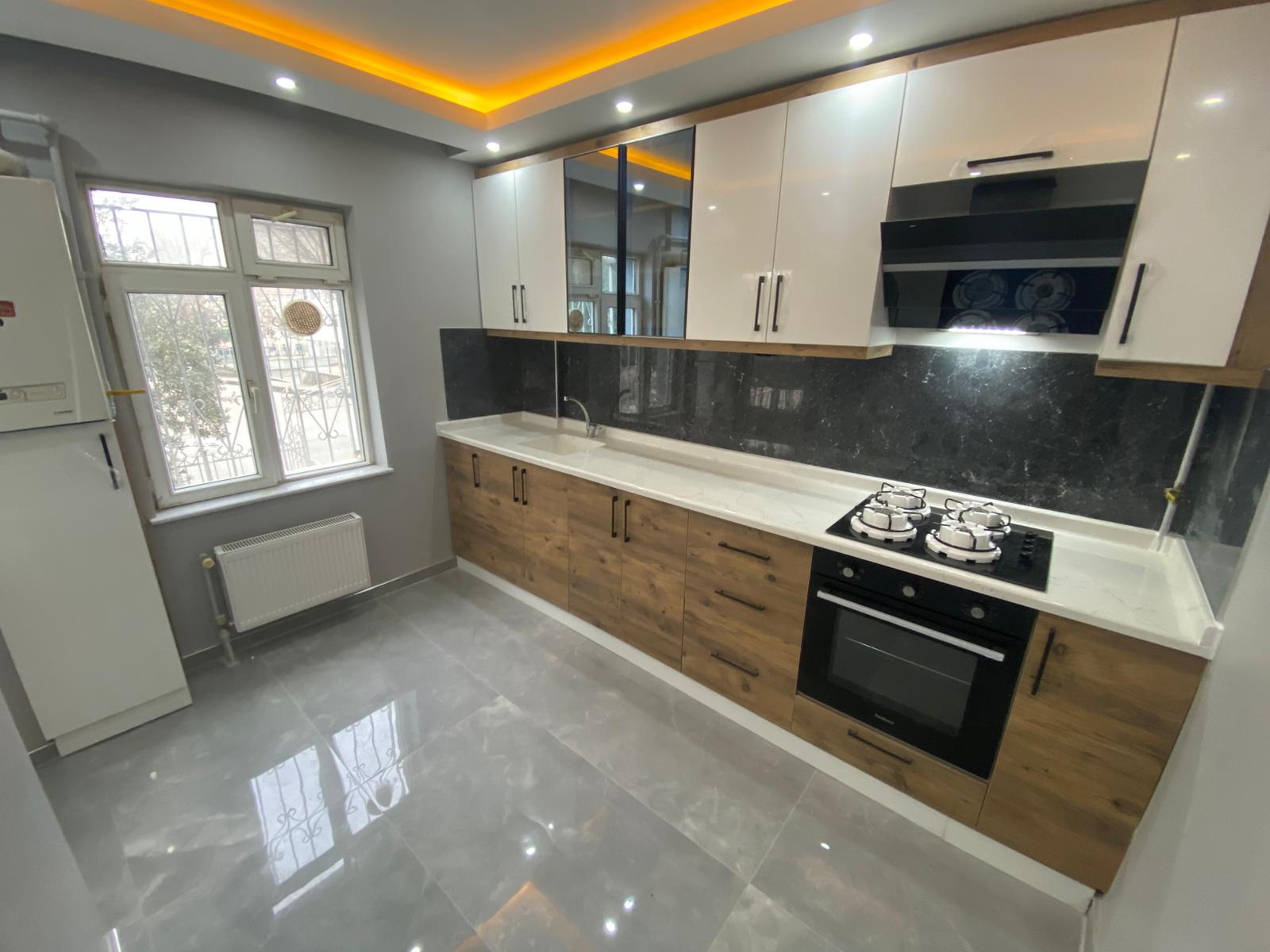 GAZİ OSMAN PAŞADA 3+1 SİTEDE YÜKSEK GİRİŞ DAİRE!