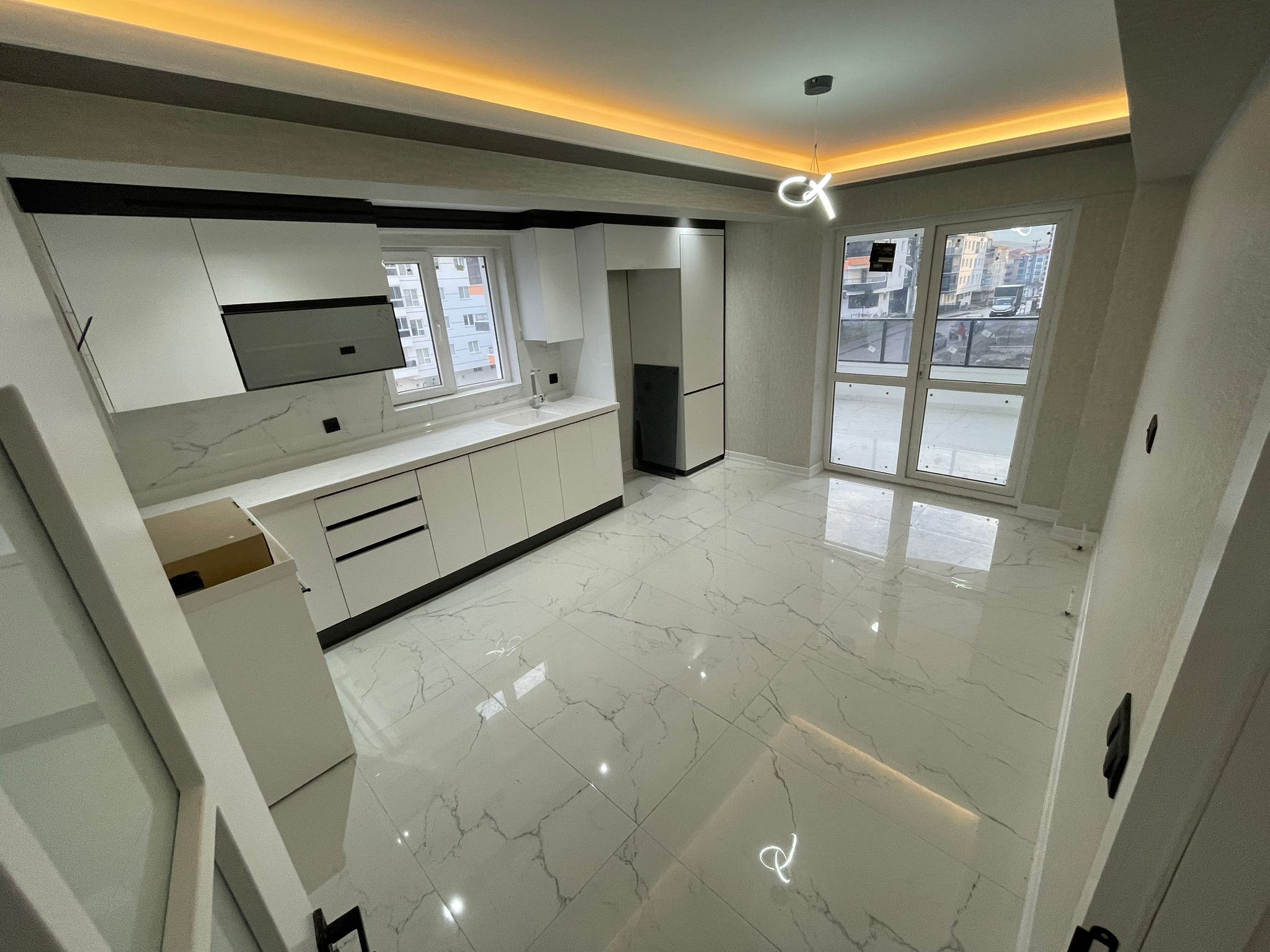 FEVZİ ÇAKMAK MH.DE ULTRA LÜKS YAPILI 3+1 SATILIK DAİRE