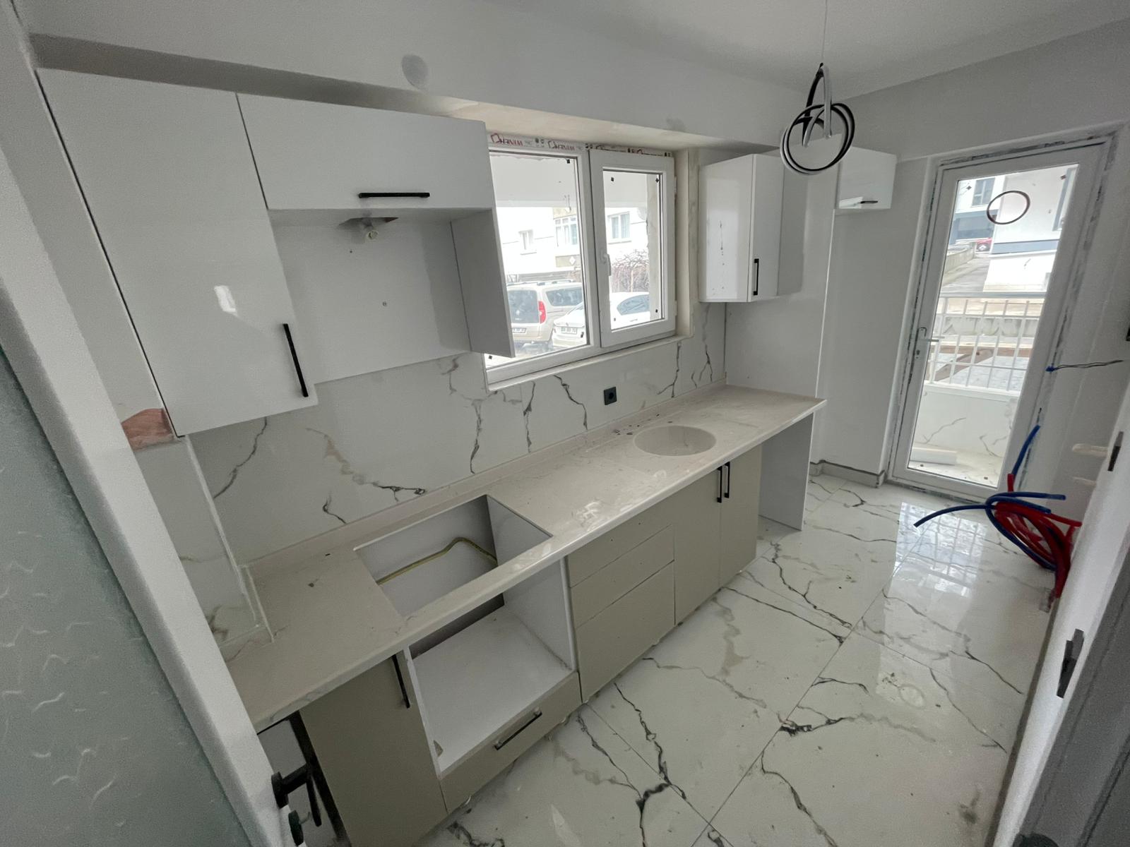 MENDERES MH.DE ULTRA LÜKS YAPILI 2+1 SATILIK DAİRE