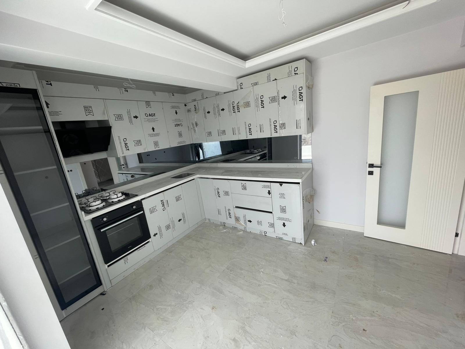 29 EKİM MH.DE LÜKS YAPILI 2+1 SATILIK DAİRE