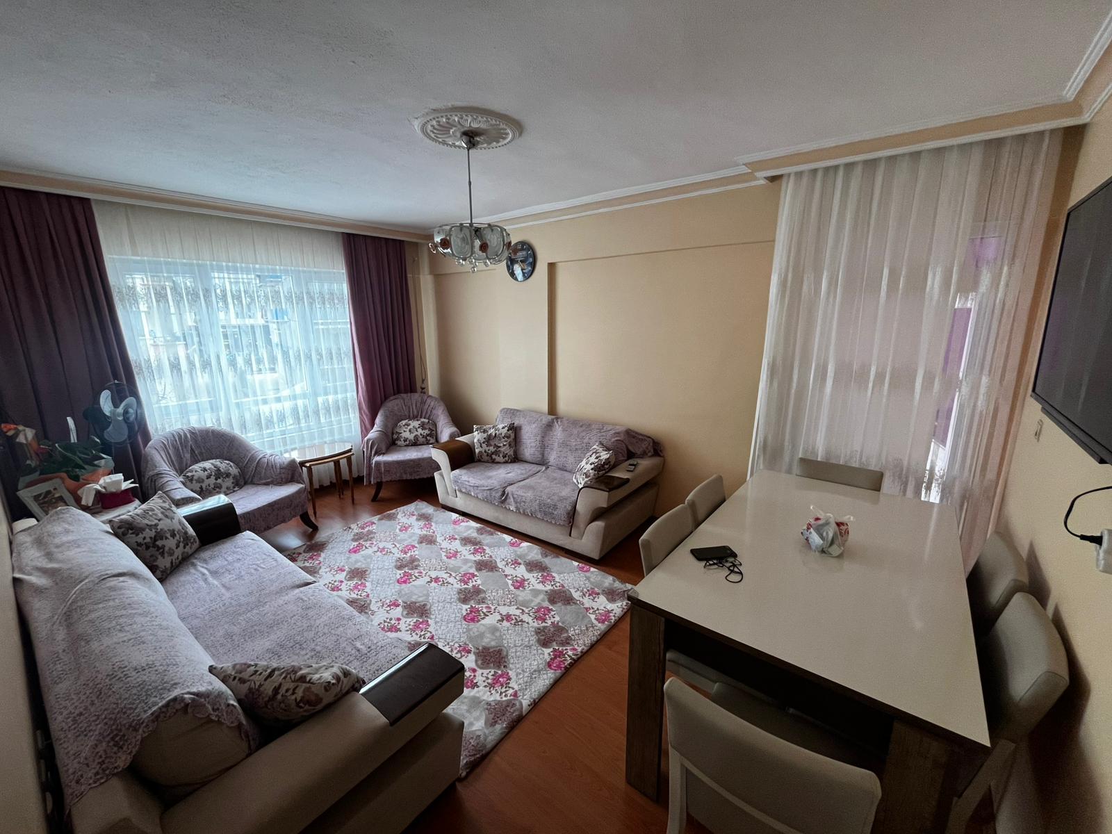 PLEVNE MAHALLESİNDE 3+1 BAĞIMSIZ KATTA FIRSAT DAİRE